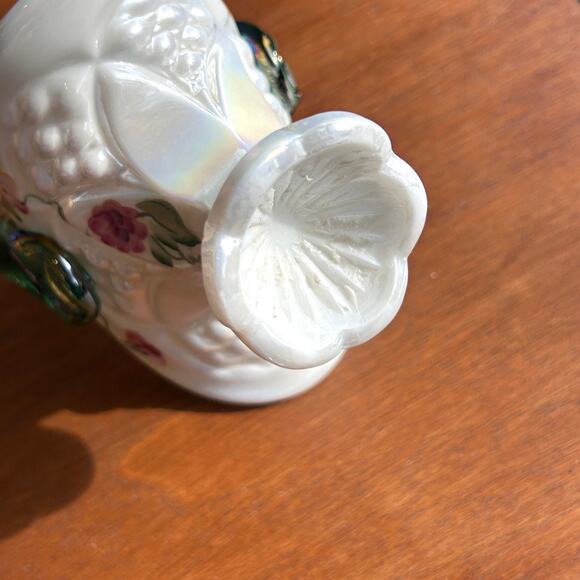 Fenton Mini Basket White 4.5" Iridescent Peacock Tail Floral Signed QVC 2001 - Picture 8 of 11
